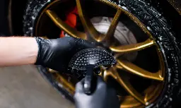 2500x1600q2mtirebrush1-1920x1152.webp
