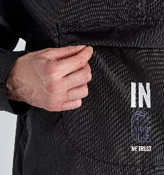 benefits_1280x1360_car_wash_jacket_1.webp