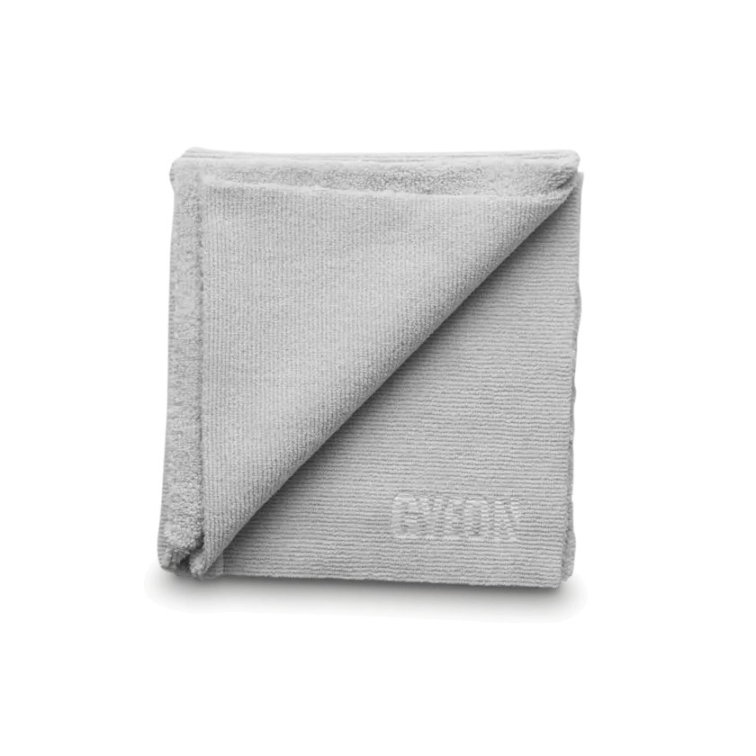 gyeon_interiorwipe_3.webp