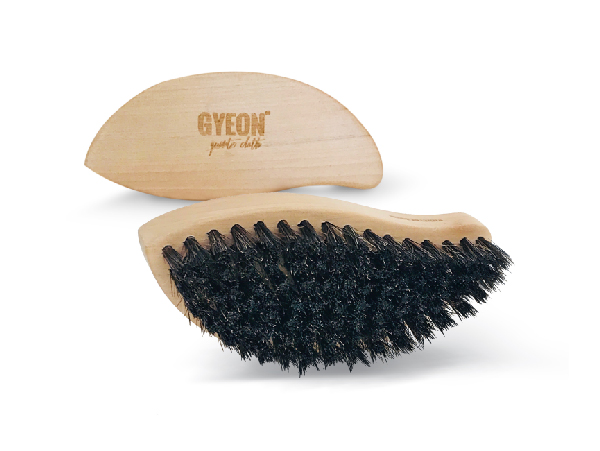 Q2M LeatherBrush